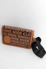 NieR Clothing / COMPACT EMBLEM SHOULDER BAG【BROWN】 O-22-10-31-091-1-ZA-PU-P-IG-ZT-CL001