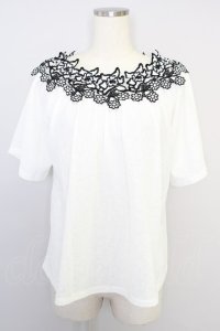 axes femme TOPS / 花刺繍オフショルプルオーバー Y-23-07-30-4007-1-TO-AX-L-SZ-ZI