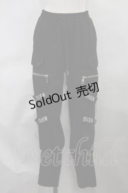 画像1: NieR Clothing / ロゴ刺繍パンツ  黒 H-24-06-20-015-PU-PA-KB-ZH