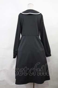 画像2: NieR Clothing / ロゴ刺繍衿ワンピース  黒 H-24-06-20-003-PU-OP-KB-ZH