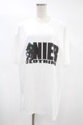 NieR Clothing / プリント半袖CUTSEW XL 白 H-24-06-25-055-PU-TO-KB-ZT155