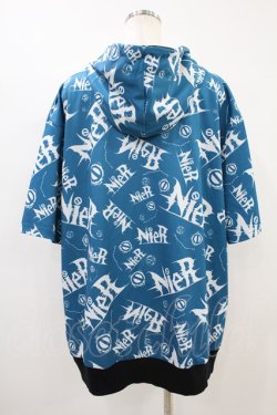 画像2: NieR Clothing / 総柄ZIP半袖パーカー  青 H-24-07-21-1047-PU-TO-KB-ZH