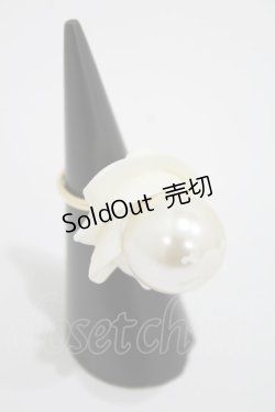 画像1: Q-pot. / Fresh Pearl Whip Ring【VAMPS】  ホワイト H-24-08-18-015-QP-AC-KB-ZH