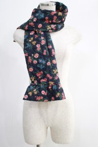 Jane Marple Dans Le Saｌon / Flowers of Jouy puffer scarf  ネイビー H-24-10-27-1001-JM-ZA-KB-ZH