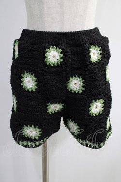 画像1: Candy Stripper / FLOWER CROCHET KINT SHORT PANTS  ブラック×グリーン H-24-11-20-002-PU-PA-KB-ZH