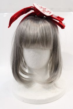 画像2: Angelic Pretty / Milkshakeヘアバンド(大水玉)  赤Ｘ白 I-24-12-01-115-AP-AC-HD-ZI