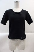 INGEBORG / ロゴ刺繍リブ半袖Tシャツ  ブラック I-25-02-09-036-LO-TS-HD-ZI