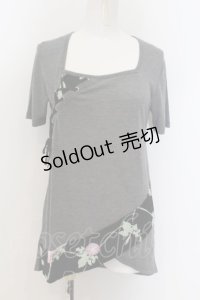 gouk / 朝顔レースアップTシャツ  グレー O-24-09-25-037-GO-TS-IG-OS