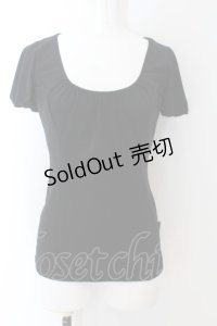 Ozz oneste / ギャザーネックTシャツ  ブラック O-24-09-29-056-OO-TO-IG-OS