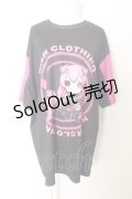 NieR Clothing / 巡音ルカ×ちゃむちゃむBIG CUTSEW F ブラック×濃ピンク O-24-09-29-138-PU-TO-OW-OS