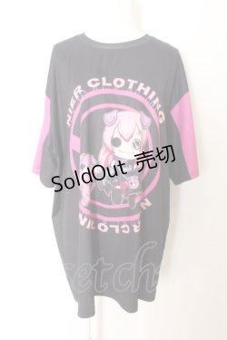 画像1: NieR Clothing / 巡音ルカ×ちゃむちゃむBIG CUTSEW F ブラック×濃ピンク O-24-09-29-138-PU-TO-OW-OS