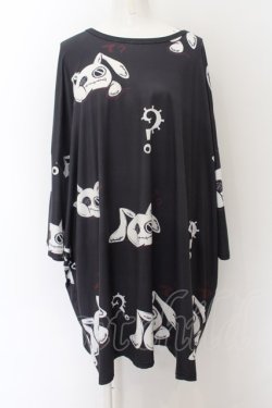 画像1: NieR Clothing / 総柄カットソー【で？】  ブラック O-24-09-30-005-PU-TO-IG-ZT303