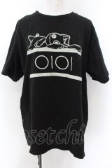 NieR Clothing / OIOI限定Tシャツ XL ブラック O-24-12-18-064-PU-TS-OW-OS