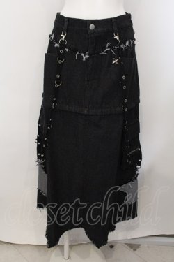 画像1: NieR Clothing / 2WAY裾フリンジDENIM SKIRT【取り外し可能サスペンダー付き】 F ブラック O-25-01-07-002-PU-SK-OW-OS