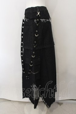 画像2: NieR Clothing / 2WAY裾フリンジDENIM SKIRT【取り外し可能サスペンダー付き】 F ブラック O-25-01-07-002-PU-SK-OW-OS