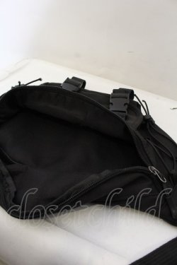 画像3: NieR Clothing / DESIGN刺繍2WAY BODY BAG  ブラック O-25-01-10-095-PU-BG-OW-OS