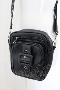 EAT ME / ベルテッドショルダーBAG  クロ O-25-01-10-004-LO-BG-OW-OS