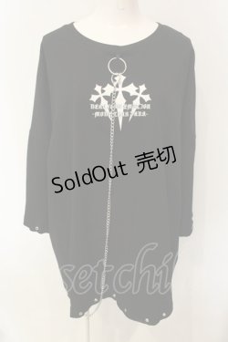 画像1: REFLEM / チェーン付きPUメタリックレザーアップリケ半袖Tシャツ F ブラック O-25-01-21-063-PU-TO-OW-OS