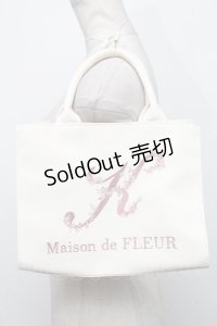 Maison de FLEUR / フラワーイニシャル刺繍トートバッグ  オフ S-24-11-11-018-LO-BG-HR-ZS