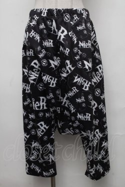 画像1: NieR Clothing / 総柄パンツ  黒 S-25-01-25-086-PU-PA-AS-ZS