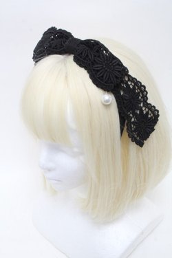 画像1: Angelic Pretty / Grace Laceカチューシャ  黒 S-25-02-27-004-AP-AC-AS-ZS