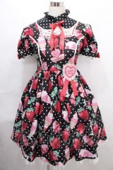 Angelic Pretty / Fresh Strawberry Dinerワンピース  黒 Y-24-08-10-127-AP-OP-SZ-ZY