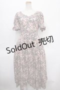 LAURA ASHLEY / 花柄タックフレアワンピース  紺 Y-24-09-12-095-LO-OP-SZ-ZY