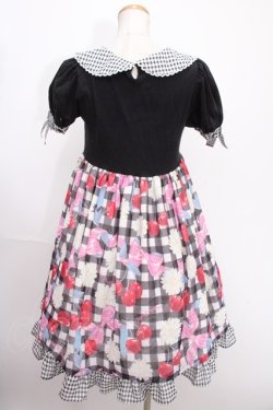 画像2: Angelic Pretty / Sweet Cherry Margaretカットワンピース  黒 Y-24-12-25-056-AP-OP-SZ-ZY