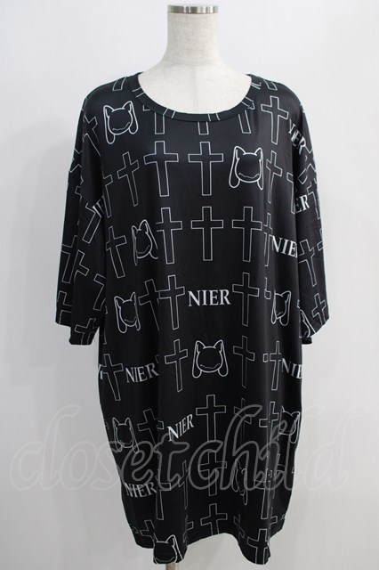 NieR Clothing / プリント半袖BIG CUTSEW 黒 H-24-11-03-076-PU-TO-KB-ZH