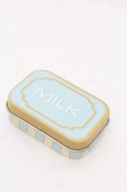 MILK / ピルケース サックス O-24-11-30-138-ML-ZA-IG-OS