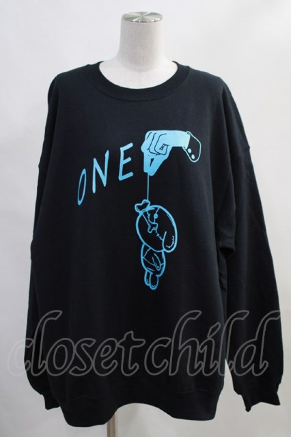 画像1: NieR Clothing / プリントSWEAT   黒×青 H-24-01-12-010-PU-TO-KB-ZT385 (1)