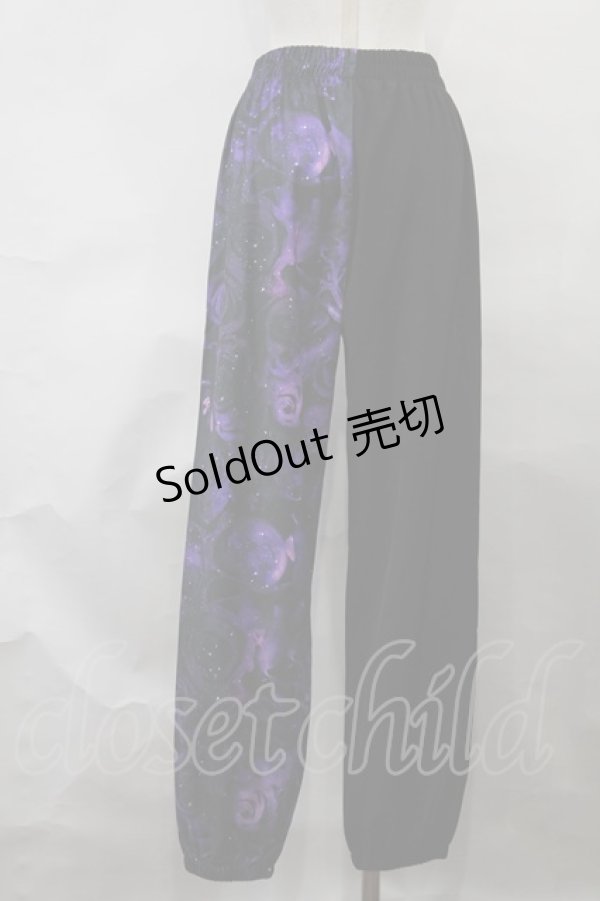 画像2: NieR Clothing / プリント切替ギャザーパンツ  黒×紫 H-24-06-20-014-PU-PA-KB-ZH (2)