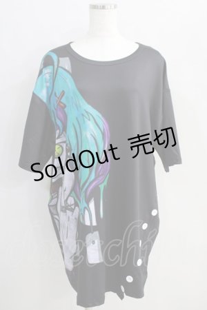 画像: NieR Clothing / プリント半袖CUTSEW  黒 H-24-08-21-1029-PU-TO-KB-ZH