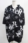 画像1: NieR Clothing / 総柄ZIP半袖パーカー  黒 H-24-09-04-032-PU-TO-KB-ZH (1)