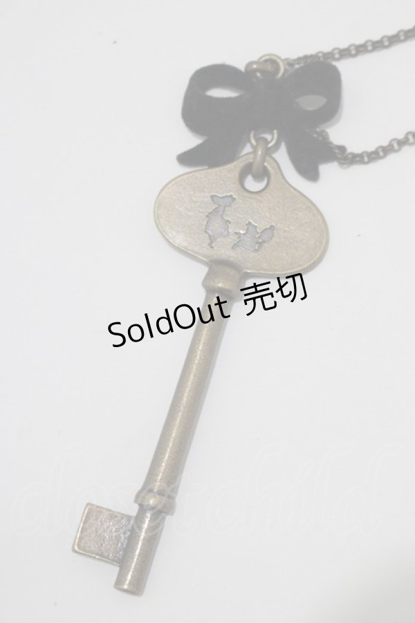 画像1: Q-pot. / Alice’s Key Necklace  ブロンズ H-24-09-11-1006-QP-AC-NS-ZH (1)