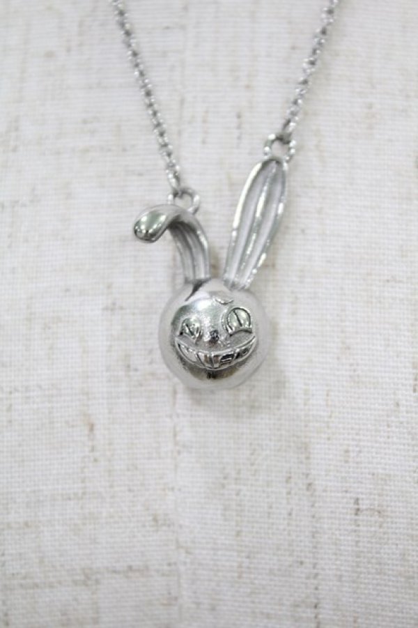 画像1: NieR Clothing / BUNNY 3D PENDANT  シルバー H-24-09-24-1040-PU-AC-KB-ZT271 (1)