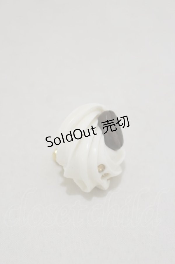 画像1: Q-pot. / Coffee Whip Pin Brooch   H-24-09-29-010-QP-ZA-KB-ZH (1)