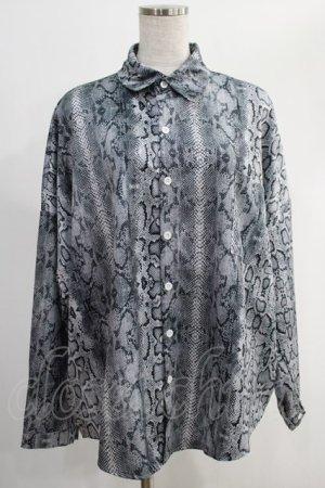 画像: KRY CLOTHING / 「SNAKE」オープンシャツ  蛇柄グレー H-24-12-02-050-EL-BL-KB-ZH