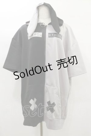 画像: NieR Clothing / うさ耳付きTWO-TONE SHORT SLEEVE OUTER  黒×グレー H-25-02-08-041-PU-TO-KB-ZH