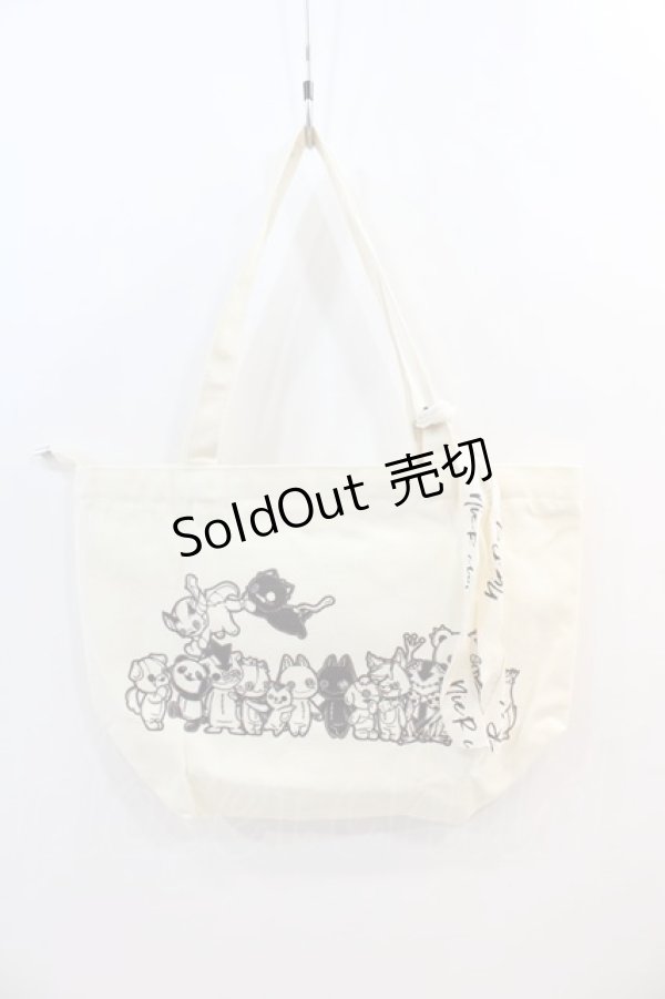 画像1: NieR Clothing / ジッパー付きCANVAS TOTE BAG【ALL CHARACTER 】  アイボリーＸ黒 I-24-07-17-081-PU-BG-HD-ZI (1)