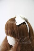 画像1: Angelic Pretty / KC Lucy Ribbonカチューシャ  ホワイト I-24-09-07-098-AP-AC-HD-ZI (1)