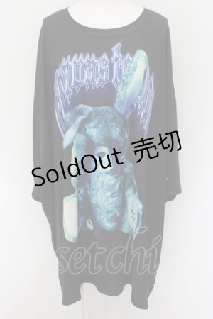 画像: TRAVAS TOKYO / Plush bunny zombie ビッグTシャツ F ブラック O-24-08-17-068-PU-TO-OW-OS