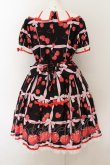 画像4: Angelic Pretty / Charming Cherryワンピース  クロ O-24-08-26-009-AP-OP-OW-OS (4)