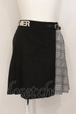 画像1: NieR Clothing / 切り替えプリーツショートスカート  ブラックｘグレー O-24-10-31-046-PU-SK-YM-OS (1)