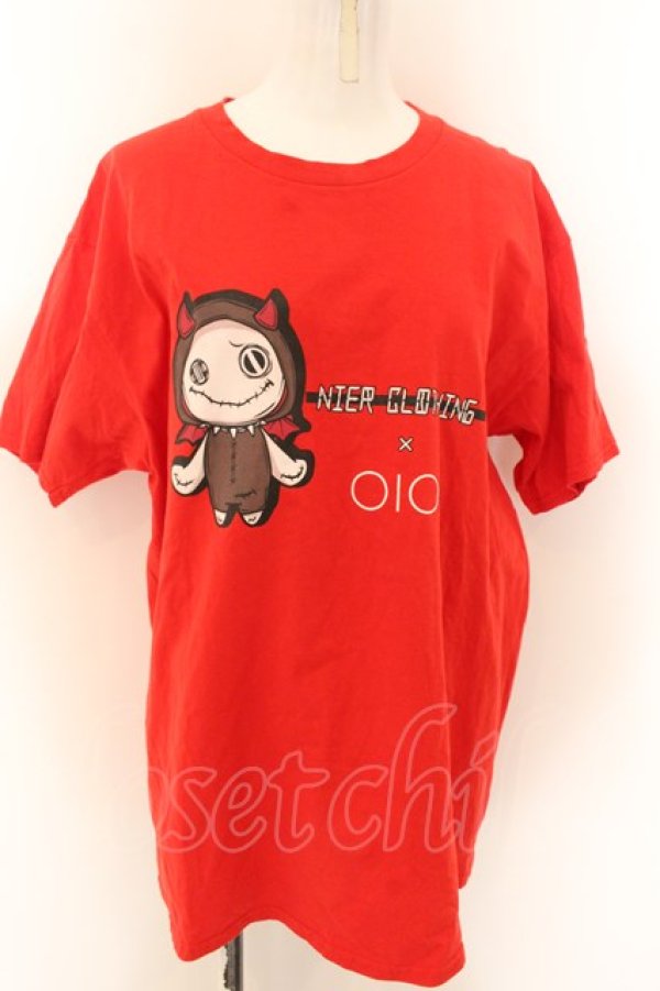 画像1: NieR Clothing / OIOI限定Tシャツ XL レッド O-24-12-18-059-PU-TS-OW-OS (1)