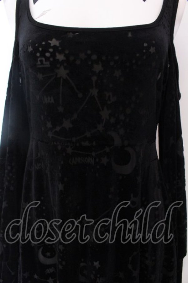 画像2: KILL STAR / Velvet Cosmo Zodiak Sign Cold Shoulder Dress ドレス S ブラック O-25-02-11-057-SL-OP-IG-OS (2)