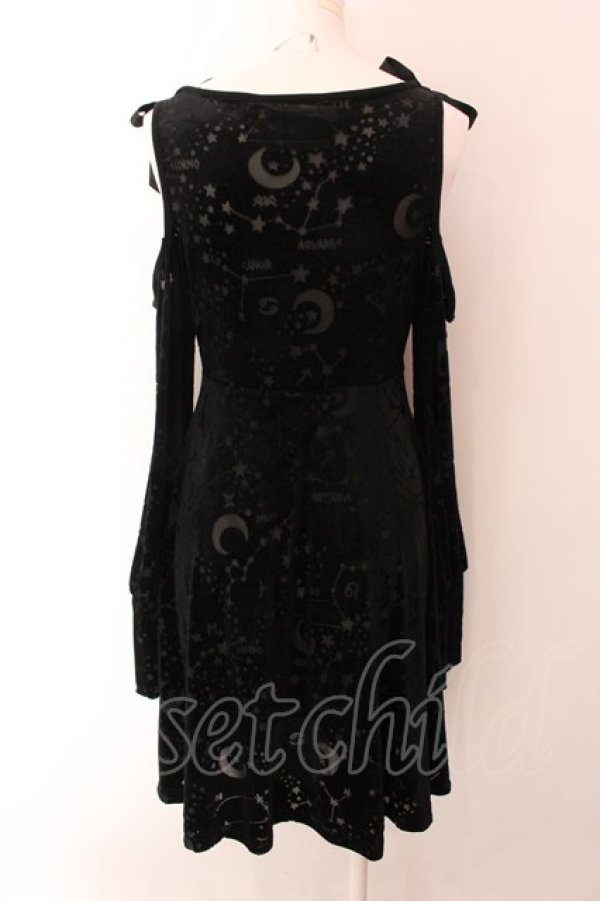 画像4: KILL STAR / Velvet Cosmo Zodiak Sign Cold Shoulder Dress ドレス S ブラック O-25-02-11-057-SL-OP-IG-OS (4)