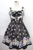 画像1: Angelic Pretty / Dreamy Night Cakesジャンパースカート  クロ Y-24-08-10-121-AP-OP-SZ-ZY (1)