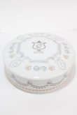 画像1: Q-pot. / ウエディングケーキのような佇まいのまるい陶器のリングケース   Y-24-10-25-102-QP-ZA-SZ-ZY (1)