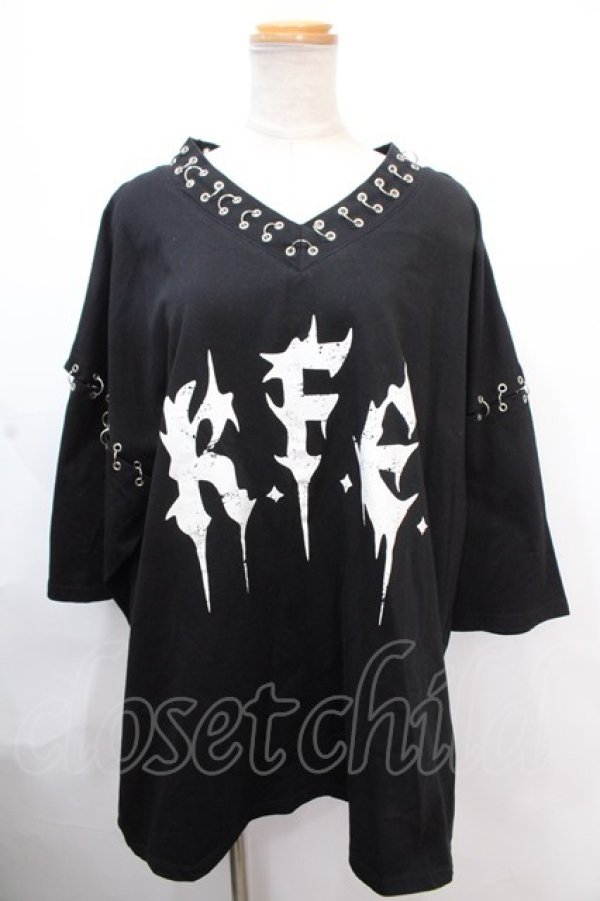 画像1: REFLEM / リングピアスVネックTシャツ F ブラック Y-24-11-30-043-PU-TS-SZ-ZS (1)